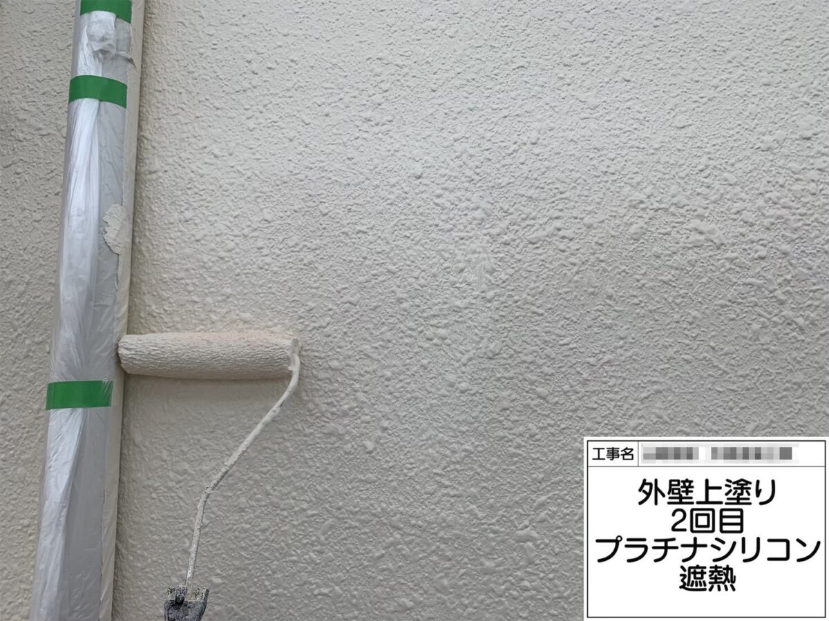 大阪府八尾市　Y様邸　外壁上塗り　プラチナシリコン遮熱塗装